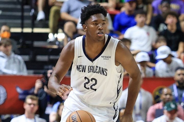 曾对位小杨！鹈鹕新秀奎因接受左腕舟月韧带修复手术 12周后复查