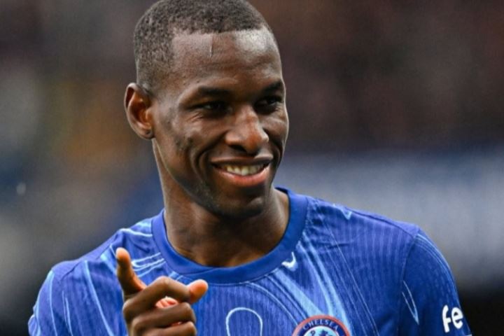 8000万镑可喊价！罗马诺：24岁杰克逊与切尔西同意分手，多队询价