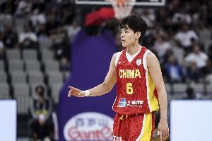宫鲁鸣：希望杨舒予能成为快攻和阵地进攻里的尖刀 能担起大任